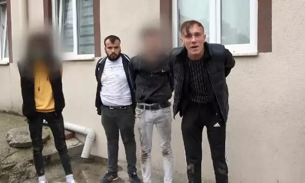 Polisin 'dur' ihtarına uymadı! Yakalanınca, 'Ehliyetim yok' dedi