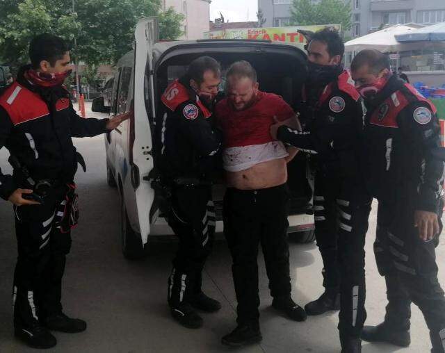 Bursa'da okul içinde eşini öldüren koca öfkeden kendini de bıçakladı
