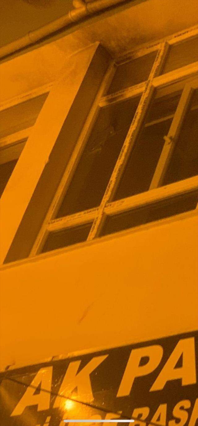 AK Parti Hani İlçe Başkanlığı'na yapılan molotof kokteylli saldırıya tepki yağıyor