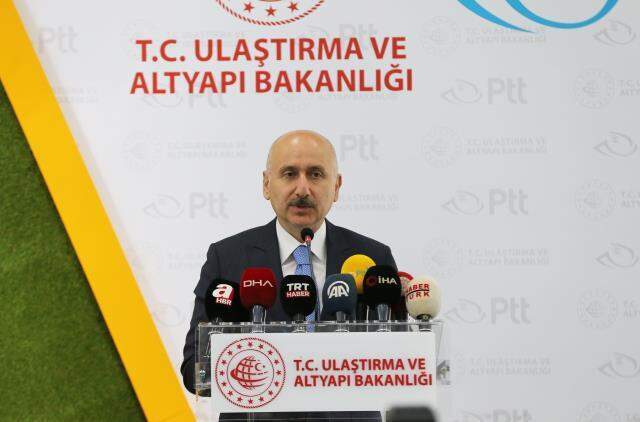 PTT'de yeni dönem balşıyor: İstanbul'da elektrikli skuter ile dağıtım yapacak PTT'de yeni dönem balşıyor: İstanbul'da elektrikli skuter ile dağıtım yapacak