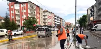 Eskişehir'de 10 dakikalık yağmur hayatı felç etti