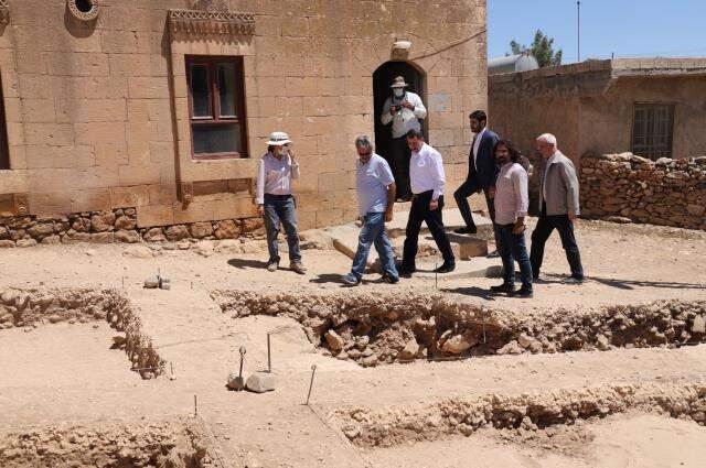 Arkeologlar Şanlıurfa'da jet hızıyla kazmayı vurmaya başladı! Meğerse yıllarca servetin üzerinde oturmuşlar