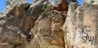 Kapadokya'da peribacaları çirkin yazılardan temizlenecek