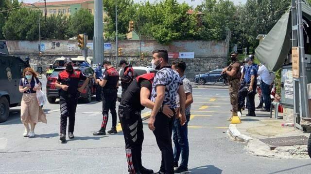 Okmeydanı'nda giriş çıkışlar kapatıldı! Özel harekat polislerinin de katıldığı denetim gerçekleştirildi