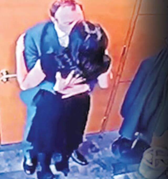 Eşini aldatan İngiliz bakanın savunması da olay kadar skandal: Sosyal mesafe kuralını ihlal ettim