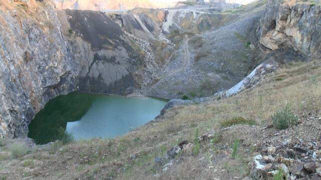 Uçurumundan atladığı iddia edilen genç kızın arkadaşı konuştu: Sevgilisinden ayrıldığı için atladı, kafası güzeldi Uçurumundan atladığı iddia edilen genç kızın arkadaşı konuştu: Sevgilisinden ayrıldığı için atladı, kafası güzeldi