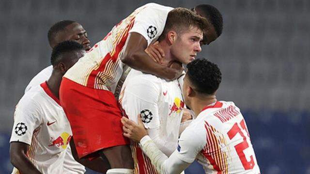 Alexander Sörloth'un babasından Trabzonspor'a yeşil ışık Alexander Sörloth'un babasından Trabzonspor'a yeşil ışık