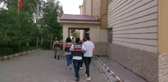 Ardahan merkezli göçmen kaçakçılığı operasyonunda 9 tutuklama
