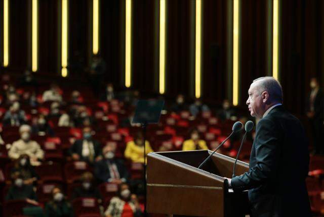 İstanbul Sözleşmesi'nin iptaline yönelik tepkilere cevap veren Erdoğan, yeni eylem planını açıkladı! 5 hedef içeriyor İstanbul Sözleşmesi'nin iptaline yönelik tepkilere cevap veren Erdoğan, yeni eylem planını açıkladı! 5 hedef içeriyor