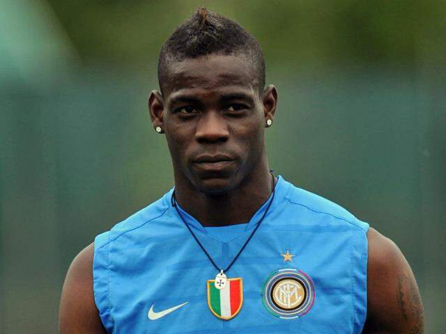 Adana Demir'den bomba Balotelli paylaşımı: İki deli bir araya gelmemeliydik Adana Demir'den bomba Balotelli paylaşımı: İki deli bir araya gelmemeliydik
