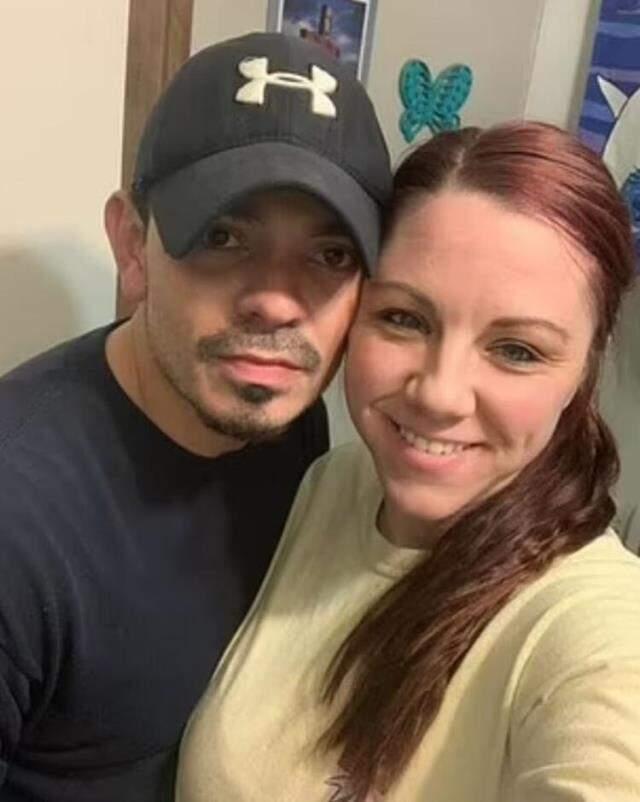 2 çocuk annesi kadın, arabanın içinde 16 yaşındaki çocuğa tecavüz ederken yakalandı 2 çocuk annesi kadın, arabanın içinde 16 yaşındaki çocuğa tecavüz ederken yakalandı