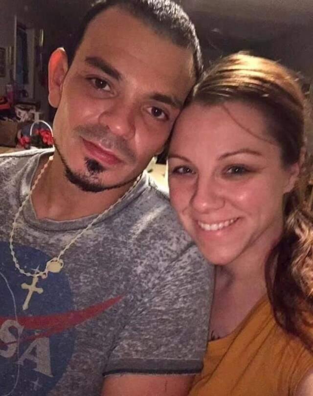 2 çocuk annesi kadın, arabanın içinde 16 yaşındaki çocuğa tecavüz ederken yakalandı 2 çocuk annesi kadın, arabanın içinde 16 yaşındaki çocuğa tecavüz ederken yakalandı