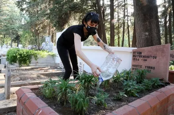 Mermer ocağı mücadelesinde öldürülen çevreci çiftin mezarında mermer kullanılmadı