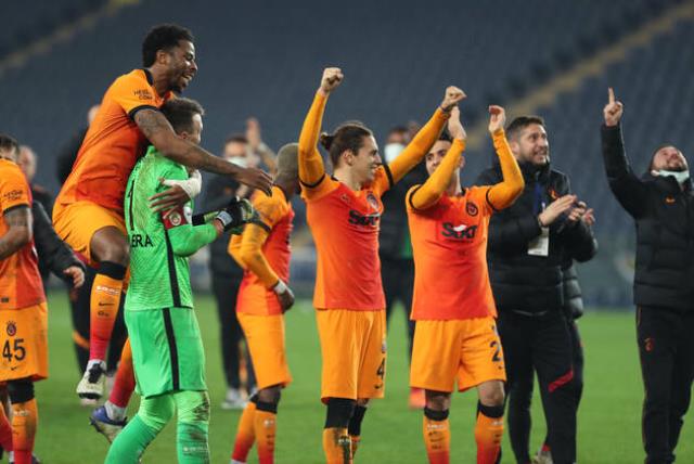 TFF'ye oyuncu lisanslarını gönderen Galatasaray, 5 futbolcuyu listeye almadı