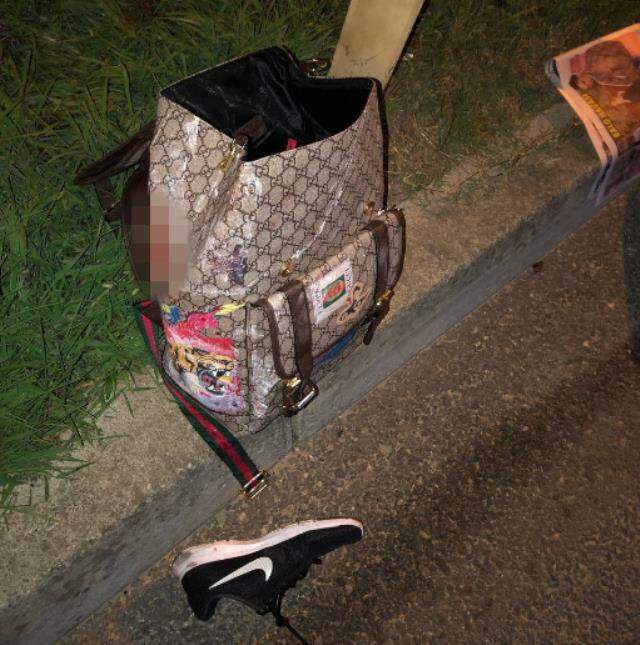 Yolun karşısına geçmeye çalışan Polonyalı turistler feci şekilde can verdi