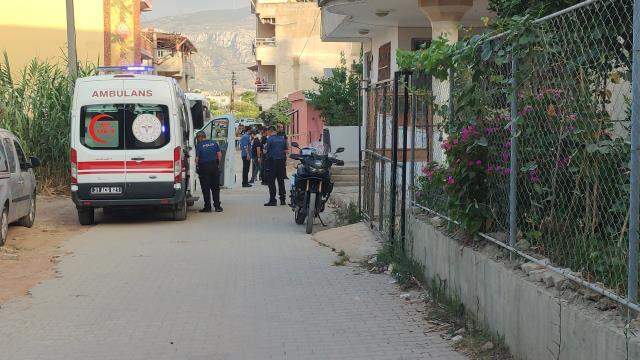 Hatay'da korkunç olay! Uzman çavuş önce kız arkadaşını sonra kendisini öldürdü Hatay'da korkunç olay! Uzman çavuş önce kız arkadaşını sonra kendisini öldürdü