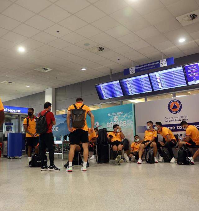 Yunanistan'ın çirkin tavrı testle de kalmadı! Galatasaraylıları deport etmeye kalkmışlar Yunanistan'ın çirkin tavrı testle de kalmadı! Galatasaraylıları deport etmeye kalkmışlar