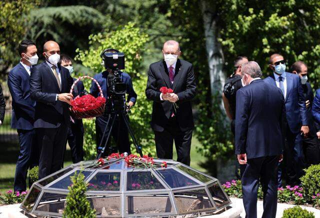 Son Dakika! 15 Temmuz gecesi gecesiyle ilgili kritik mesaj! Cumhurbaşkanı Erdoğan: Kimse bu şanlı mücadeleyi önemsizleştiremez Son Dakika! 15 Temmuz gecesi gecesiyle ilgili kritik mesaj! Cumhurbaşkanı Erdoğan: Kimse bu şanlı mücadeleyi önemsizleştiremez