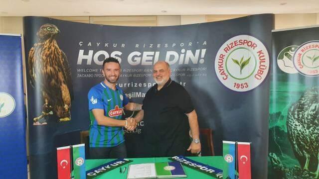 Son Dakika: Fenerbahçe'den ayrılan Gökhan Gönül, Çaykur Rizespor'la anlaşmaya vardı