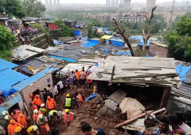 Hindistan'da toprak kayması: 25 ölü