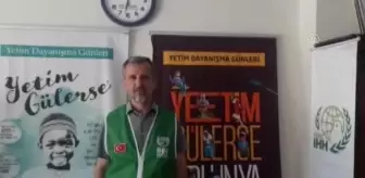 Yetim ve ihtiyaç sahibi ailelerin çocuklarına bayramlık kıyafet yardımı