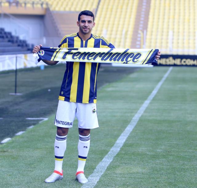 Trabzonspor, İsmail Köybaşı transferini resmen duyurdu