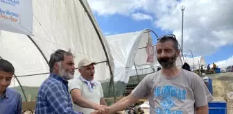 Kurban çadırları bir yandan toplanırken bir yandan pazarlıklar sürüyor
