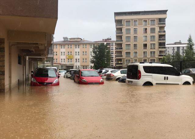 Son Dakika! Bakan Soylu: Artvin'deki sel felaketine patlayan barajın neden olduğu iddiaları doğru değil