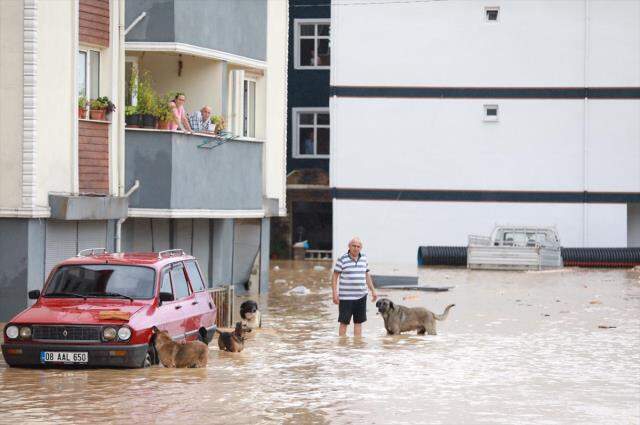 Tehlike henüz geçmedi! Meteoroloji'den Doğu Karadeniz'deki 5 il için korkutan uyarı: Sel bekleniyor Tehlike henüz geçmedi! Meteoroloji'den Doğu Karadeniz'deki 5 il için korkutan uyarı: Sel bekleniyor