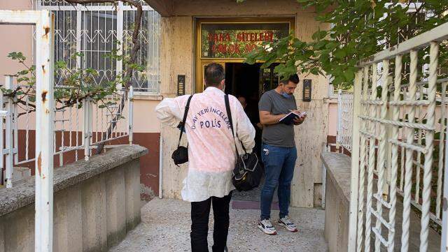 Kıyma çekmek isterken akıma kapılıp öldü Kıyma çekmek isterken akıma kapılıp öldü
