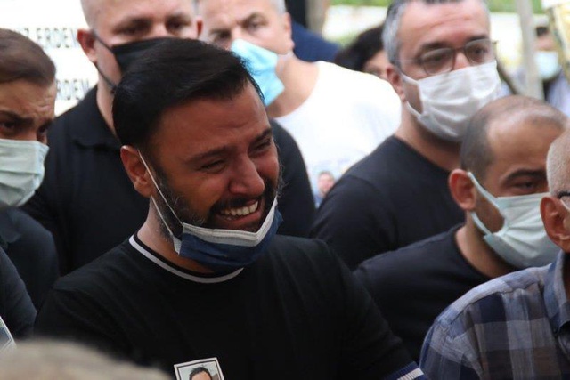 Kardeşinin ölümüyle yıkılan Alişan'dan yeni paylaşım: Bir ömür kalbimde kalacaksın Kardeşinin ölümüyle yıkılan Alişan'dan yeni paylaşım: Bir ömür kalbimde kalacaksın