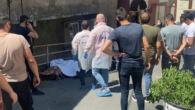 Son Dakika! İstanbul Beyoğlu'nda silahlı saldırıda 3 kişi hayatını kaybetti, 1 kişi yaralandı