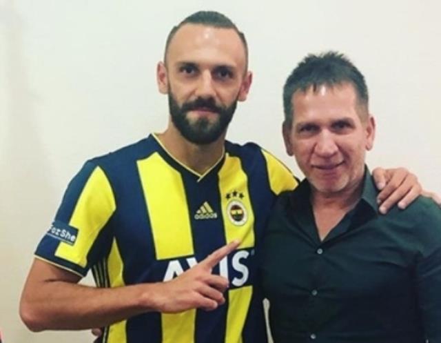 Fenerbahçe'nin gündemindeki Kosovalı yıldız Vedat Muriqi, İstanbul'a geldi
