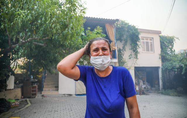Son Dakika: Antalya'da yaşanan orman yangınlarında hayatını kaybedenlerin sayısı 3'e yükseldi Son Dakika: Antalya'da yaşanan orman yangınlarında hayatını kaybedenlerin sayısı 3'e yükseldi
