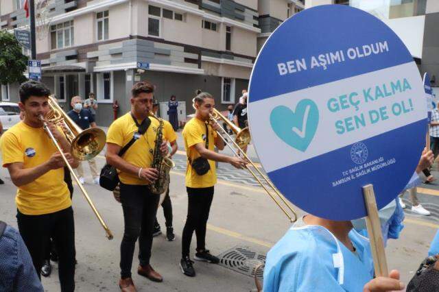 Samsun'da korona aşısı olana hediye verilecek kampanya başladı Samsun'da korona aşısı olana hediye verilecek kampanya başladı