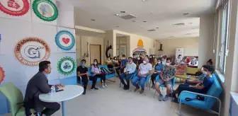 Türkiye Yazarlar Birliği Genel Başkanı Arıcan, Hatay'da gençlerle bir araya geldi