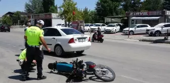 Isparta'da otomobil ile motosiklet çarpıştı: 1 yaralı