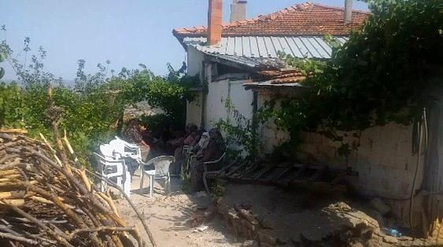 Manavgat'taki yangında şehit düşen orman işçisinin evden çıkarken söylediği son sözler kahretti: Geri gelemeyebilirim Manavgat'taki yangında şehit düşen orman işçisinin evden çıkarken söylediği son sözler kahretti: Geri gelemeyebilirim