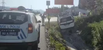 Bolu Dağı'nda hafif ticari araç devrildi: 3 yaralı