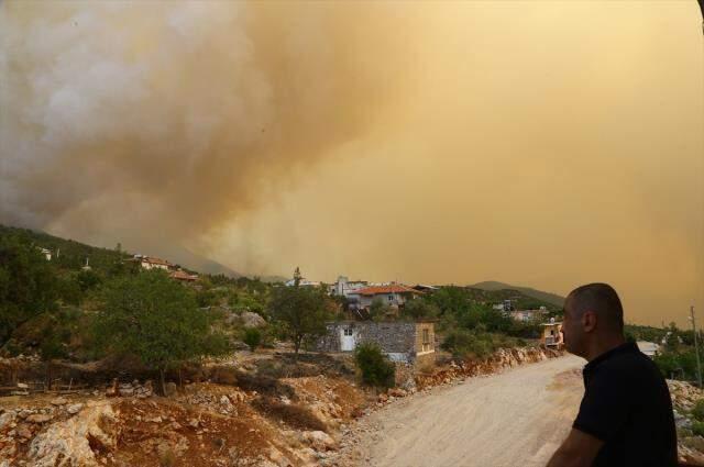 160 yangın kontrol altına alındı, 14 noktada alevlere müdahale ediliyor! İşte il il son durum