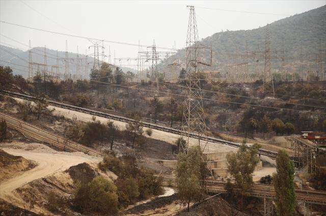 Kemerköy Termik Santrali'ndeki yangının arkasında bıraktığı tahribat drone ile görüntülendi