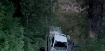 Gümüşhane'de kamyonet şarampole devrildi: 2 yaralı