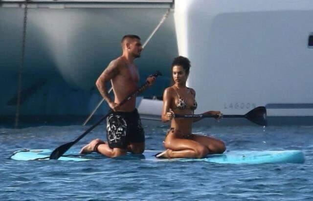 Marco Veratti ile model eşi Jessica Aidi, Ege'de aşka geldi! Birbirlerini öpücüklere boğdular