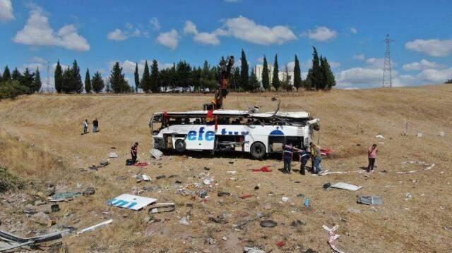 Balıkesir'deki otobüs kazasında emniyet kemerini takan yolcuya hiçbir şey olmadı