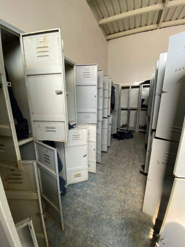 200 milyon TL vurgun yapıp kaçtı! 'Tosuncuk'tan sonra en büyük vurgun' diyen mağdurlar mahkemenin yolunu tuttu 200 milyon TL vurgun yapıp kaçtı! 'Tosuncuk'tan sonra en büyük vurgun' diyen mağdurlar mahkemenin yolunu tuttu