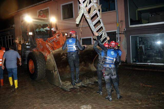 Selin vurduğu Bozkurt'ta yıkım çok büyük! Felaketin büyüklüğü fotoğraf karelerine yansıdı Selin vurduğu Bozkurt'ta yıkım çok büyük! Felaketin büyüklüğü fotoğraf karelerine yansıdı
