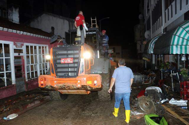 Selin vurduğu Bozkurt'ta yıkım çok büyük! Felaketin büyüklüğü fotoğraf karelerine yansıdı Selin vurduğu Bozkurt'ta yıkım çok büyük! Felaketin büyüklüğü fotoğraf karelerine yansıdı