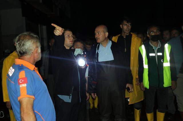Selin vurduğu Bozkurt'ta yıkım çok büyük! Felaketin büyüklüğü fotoğraf karelerine yansıdı Selin vurduğu Bozkurt'ta yıkım çok büyük! Felaketin büyüklüğü fotoğraf karelerine yansıdı