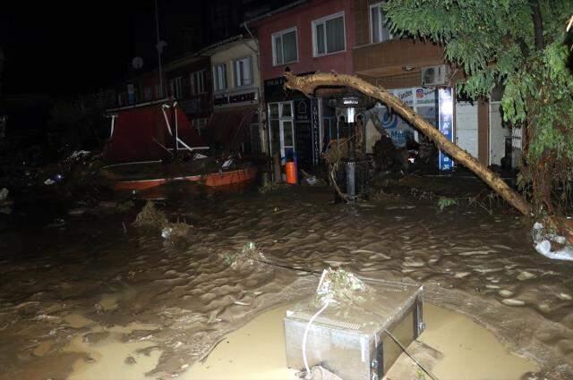 Son Dakika: Felaketin yaşandığı Kastamonu'dan acı haber! Sele kapılan 2 kişi hayatını kaybetti