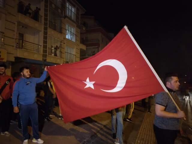 Suriyeli grupla çıkan kavgada öldürülen Emirhan hakkında açıklama yapan AK Parti Sözcüsü Çelik: Suçlular cezasını çekecek